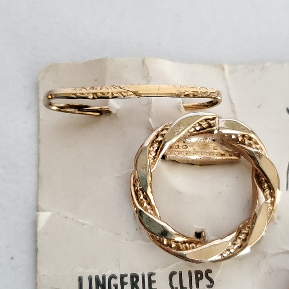 Vintage Gold Tone Lingerie Clips - Picture 3 of 7